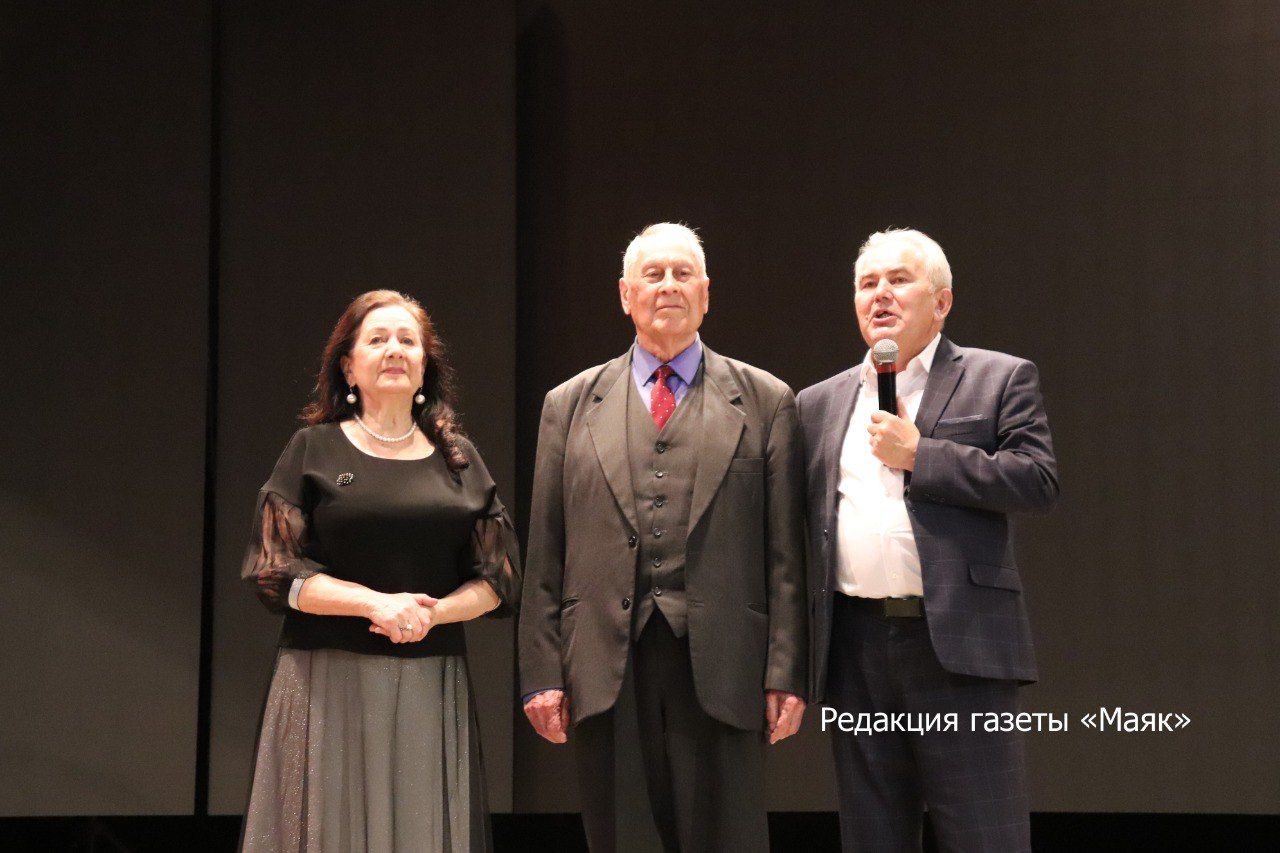 Азнакайга олпат якташыбыз Әзһәр Шакиров кайтты