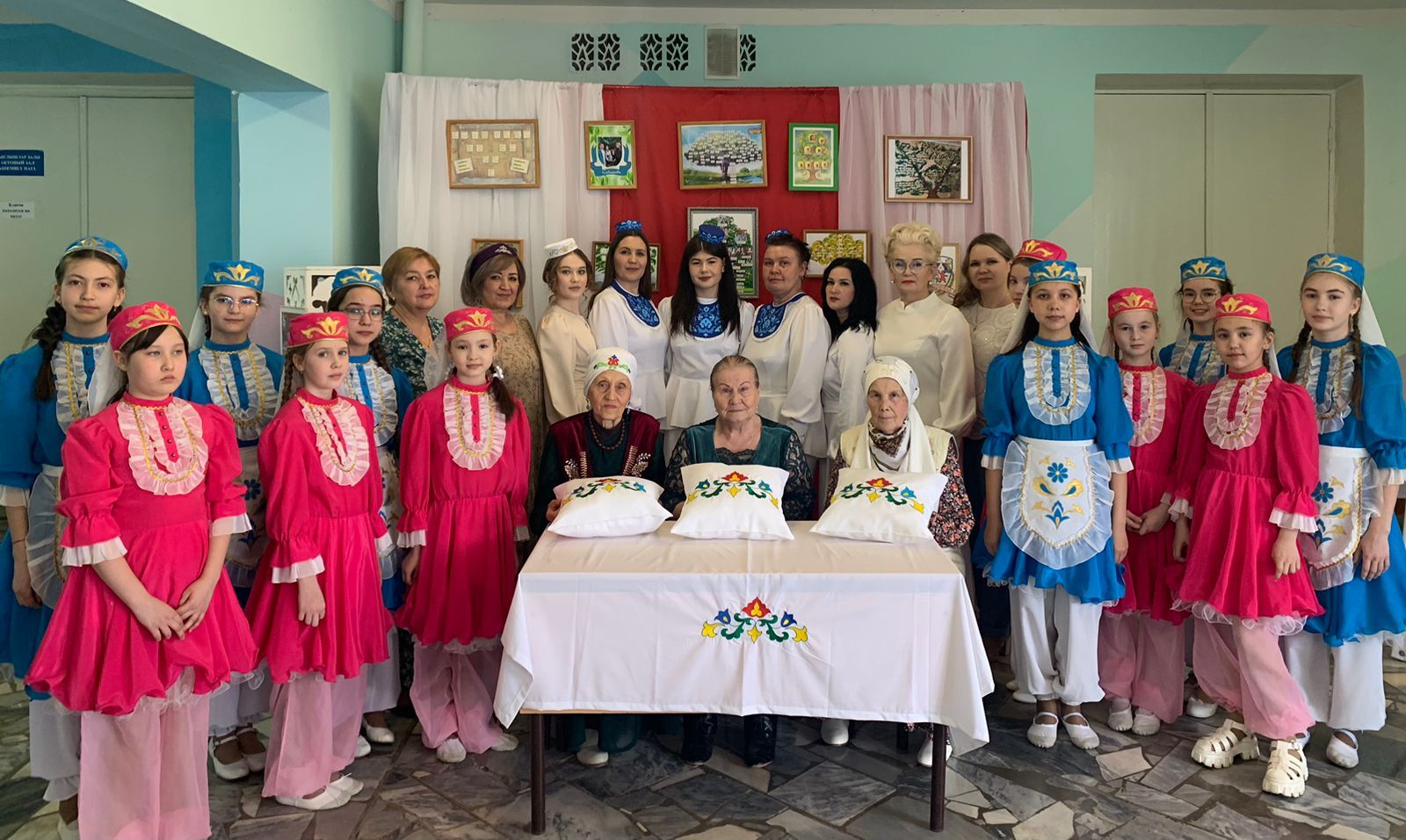 Азнакайда оста куллар очрашты