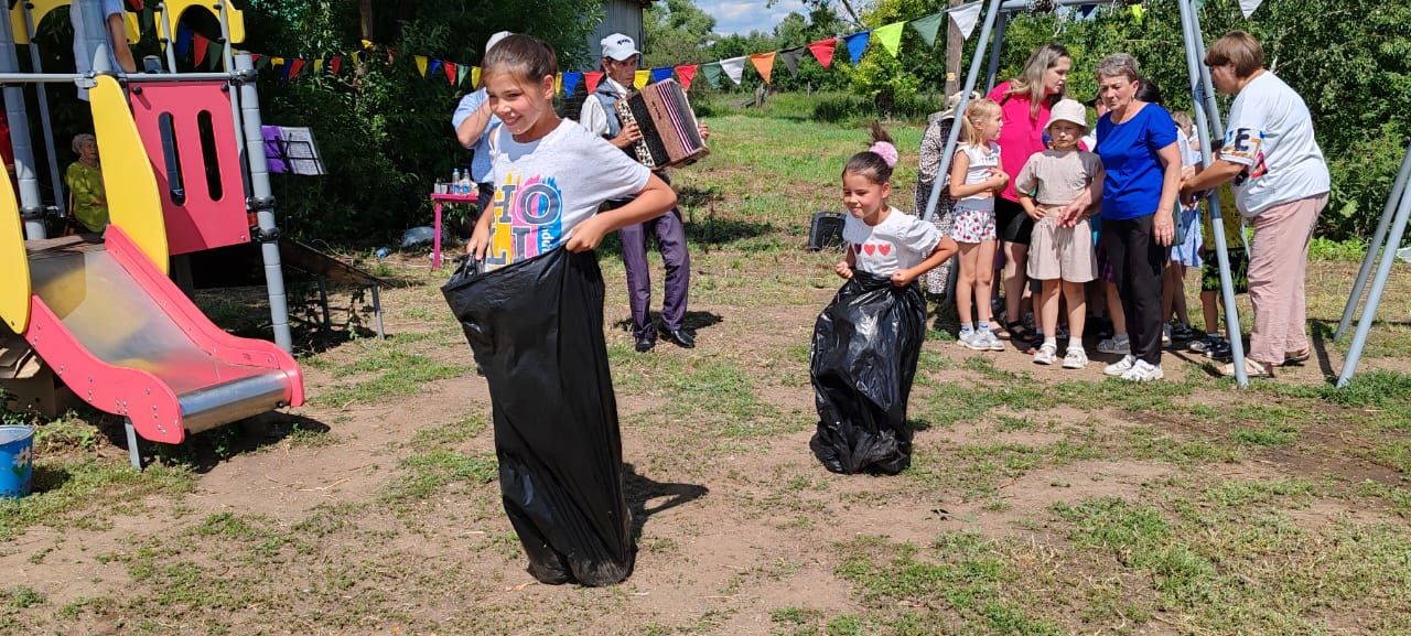 Азнакай районы Әгер авылында балалар өчен Сабан туе узды