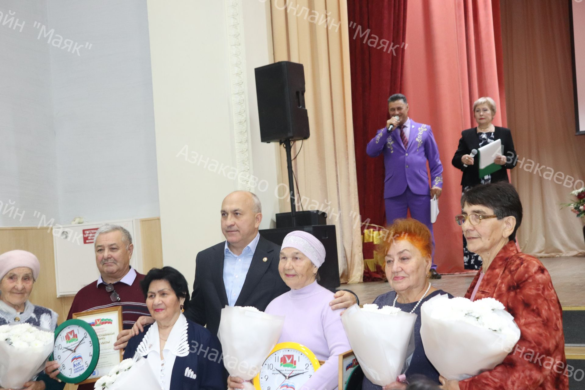 Бүген Азнакай гөрли