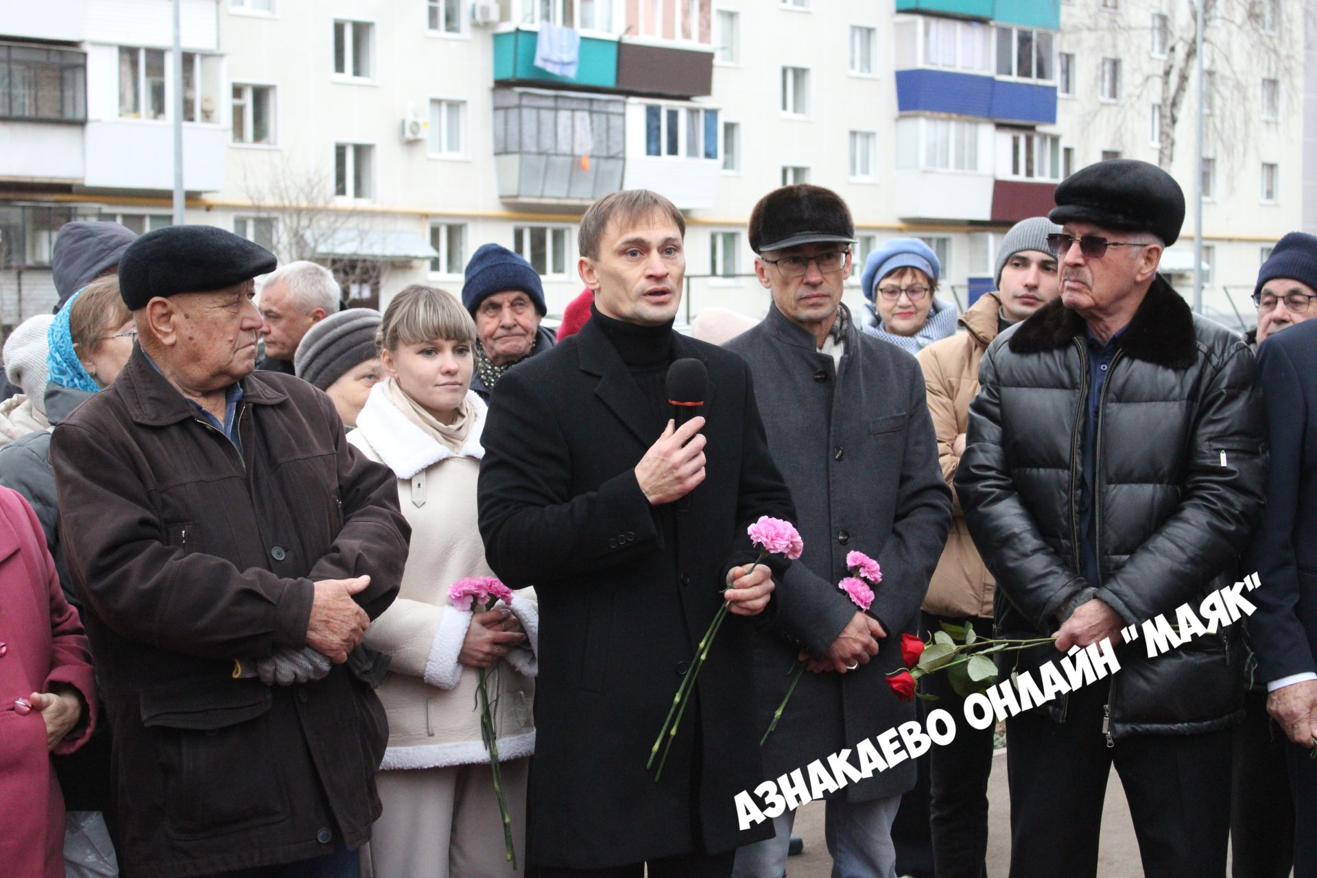 Азнакайда Владимир Кротов истәлегенә мемориаль такта ачылды