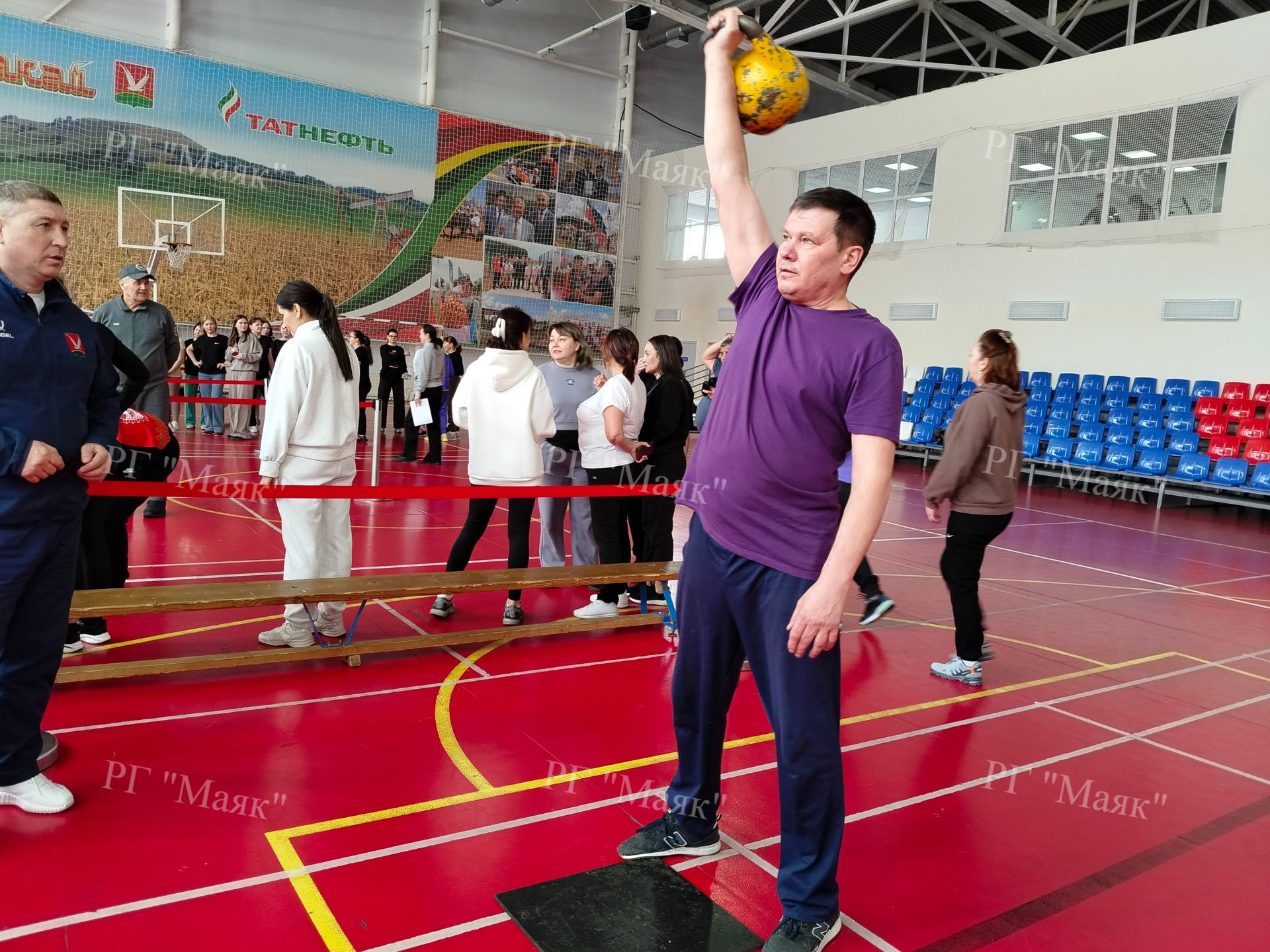 В Азнакаево прошел спортивный фестиваль, посвященный сдаче нормативов ГТО