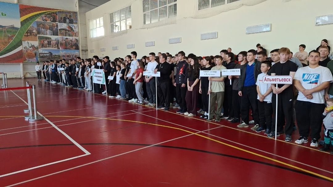 Районный турнир по армрестлингу на Кубок Федерации прошёл в «Чатыр-Тау Арене»