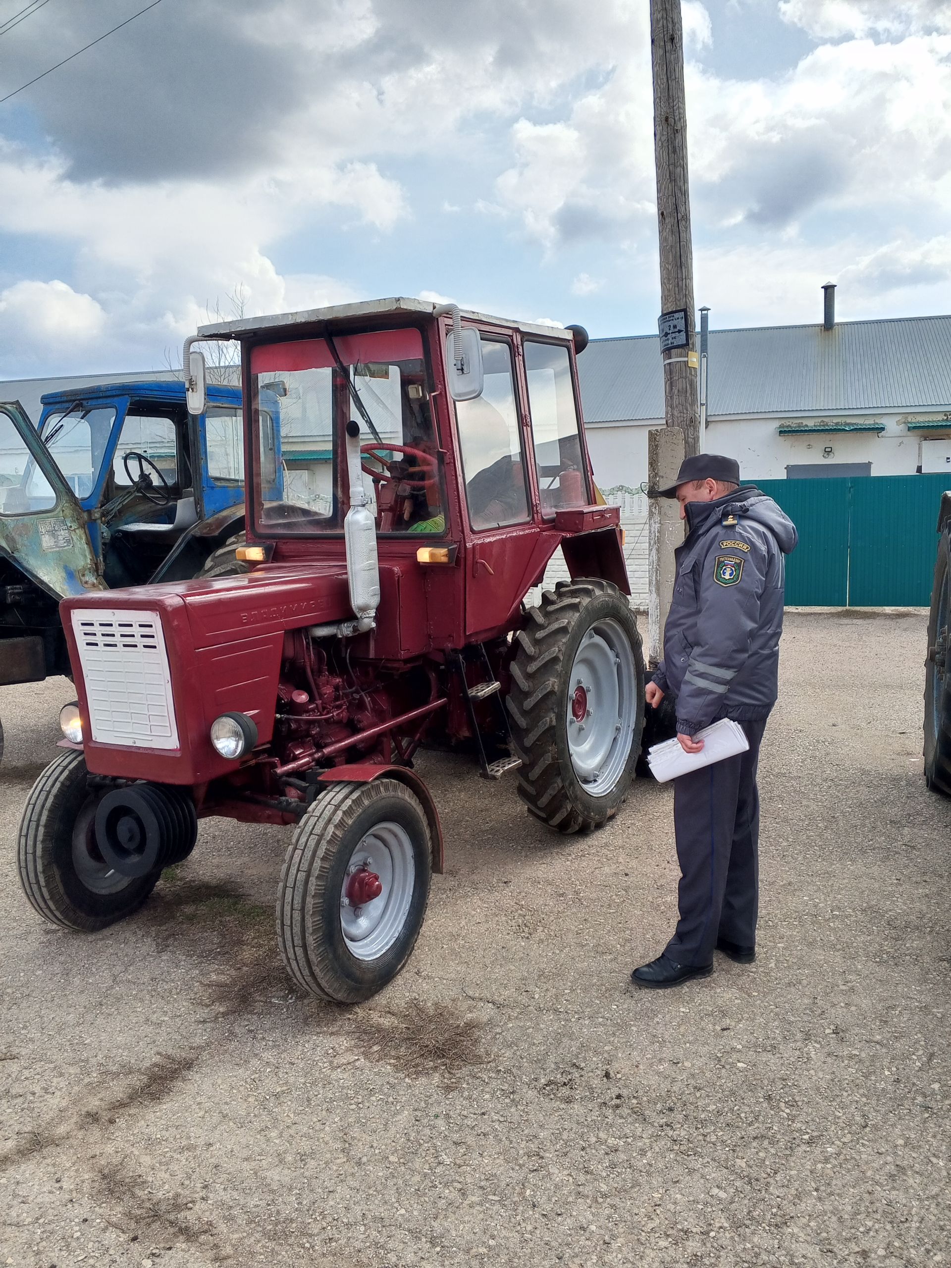 В Азнакаевском районе проходит технический осмотр сельхозтехники