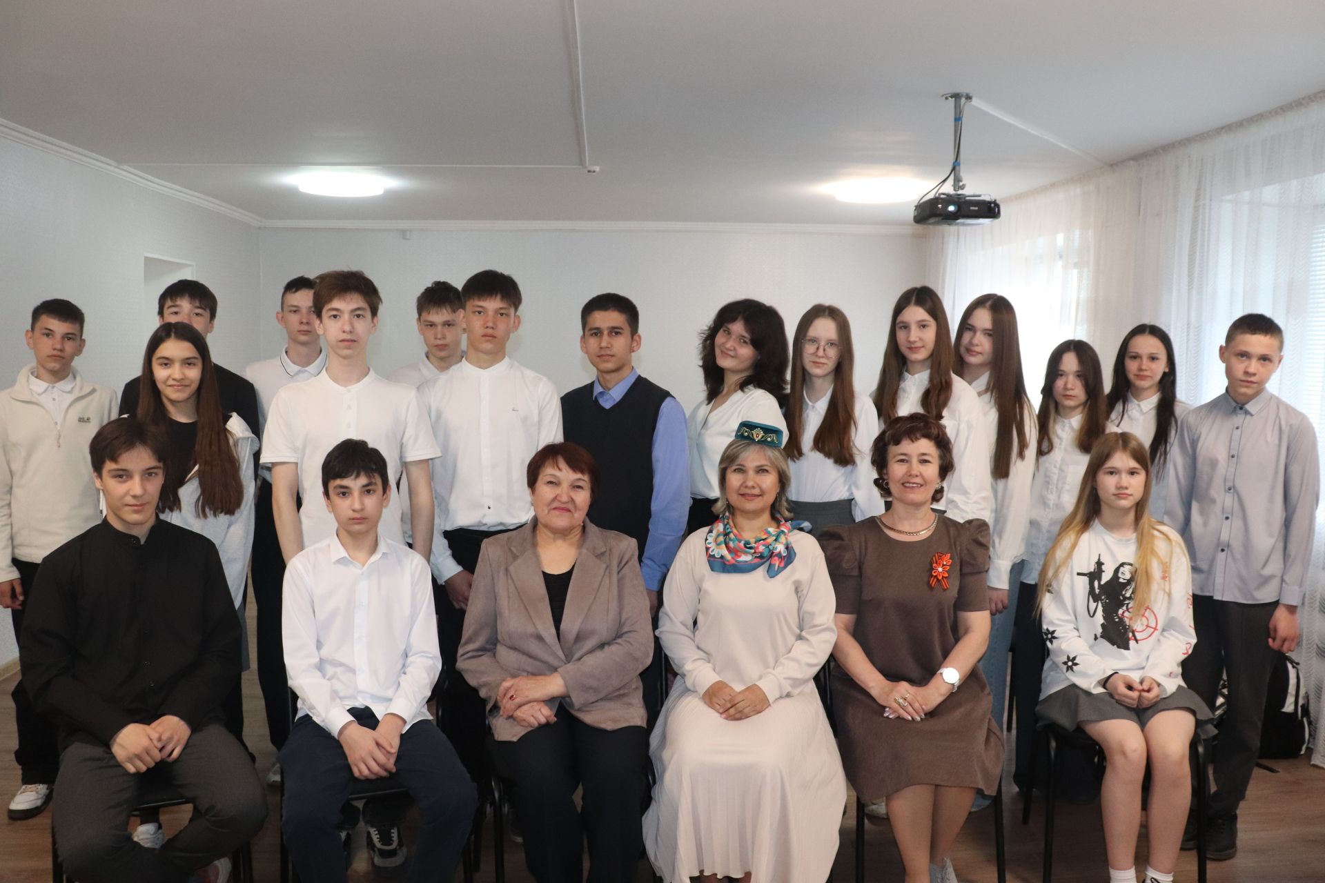 Писатель, поэт, журналист