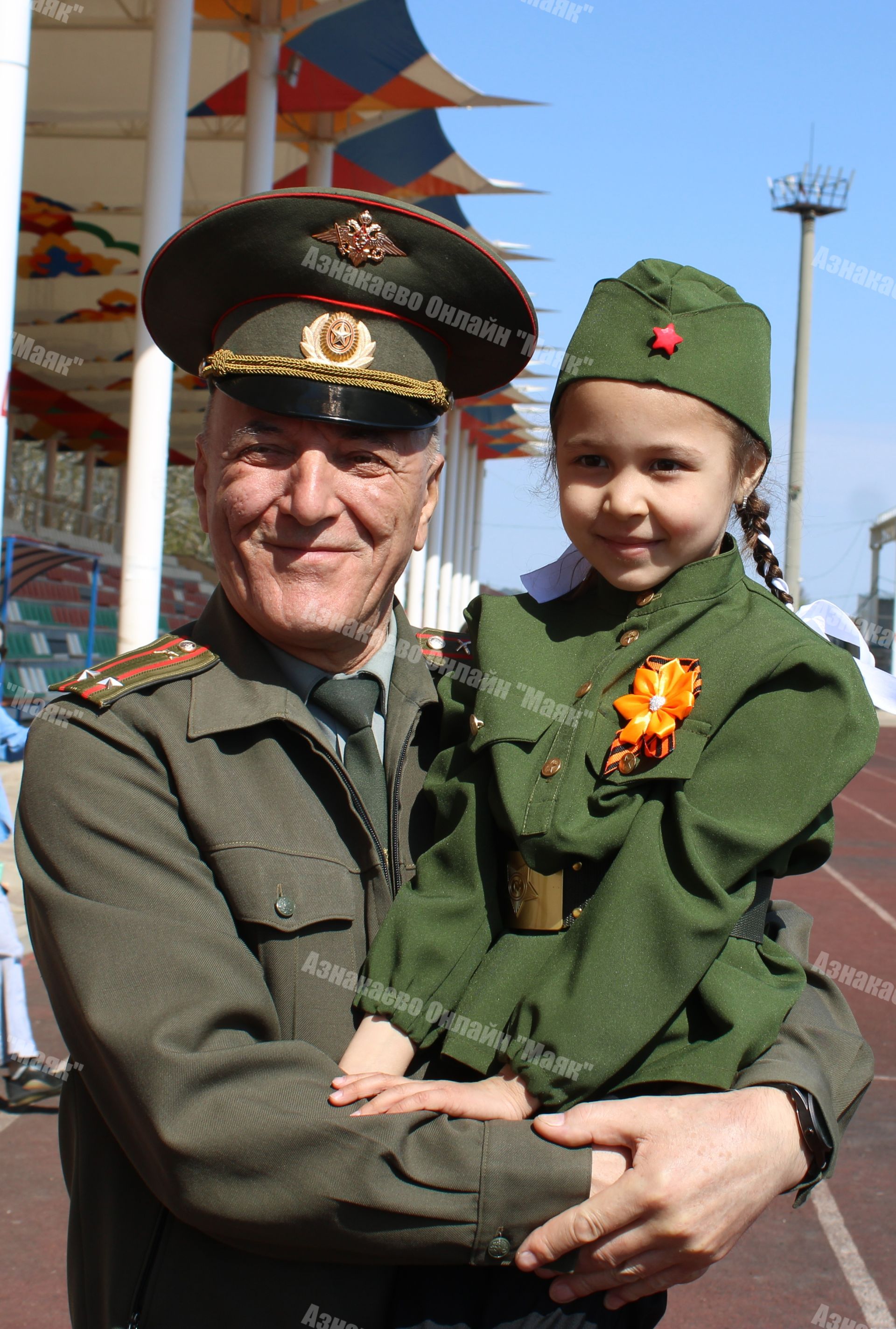 Азнакайда балалар арасында хәрби җыр һәм сафта йөрү бәйгесе үтте