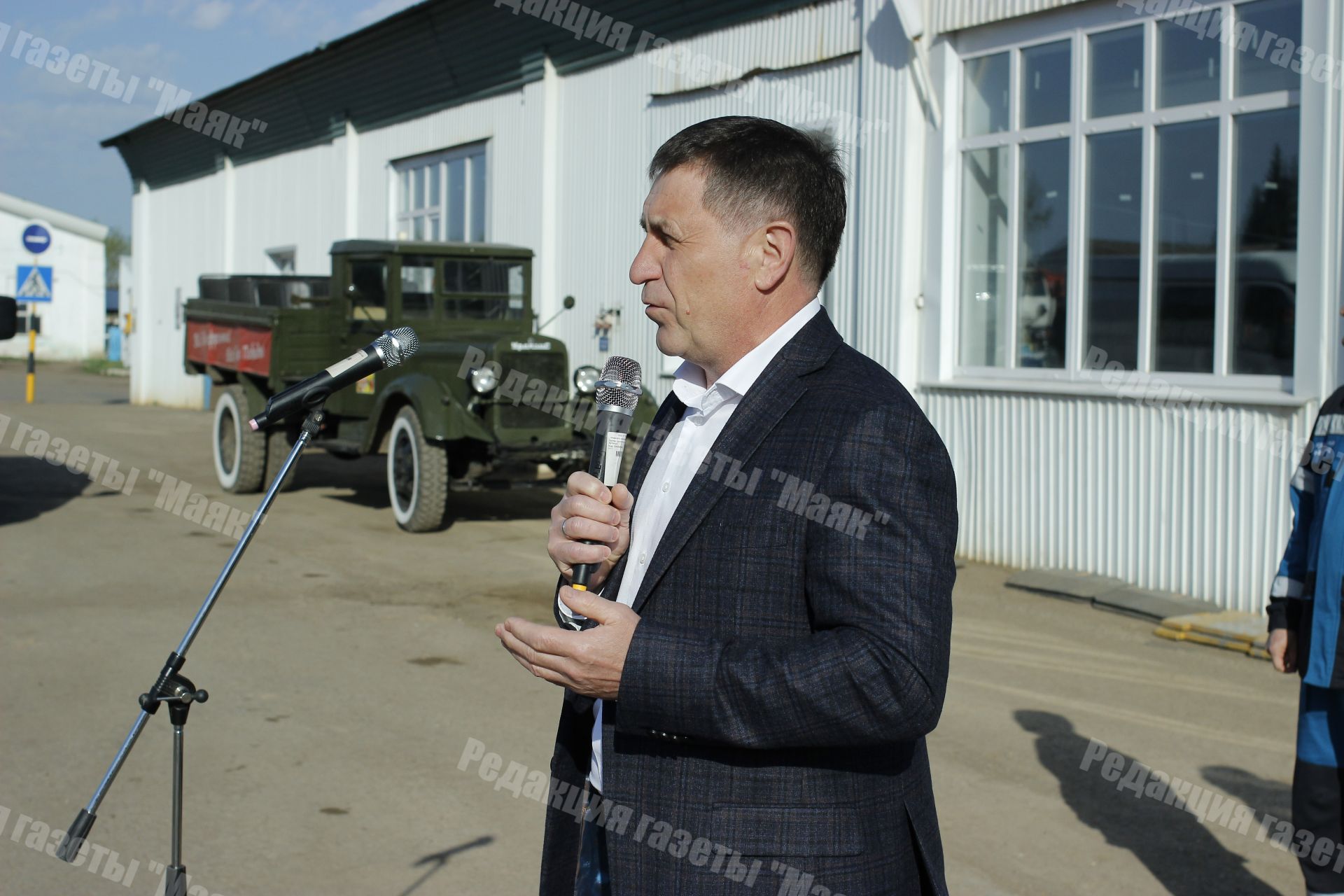 Азнакайда Машиналар парады булды