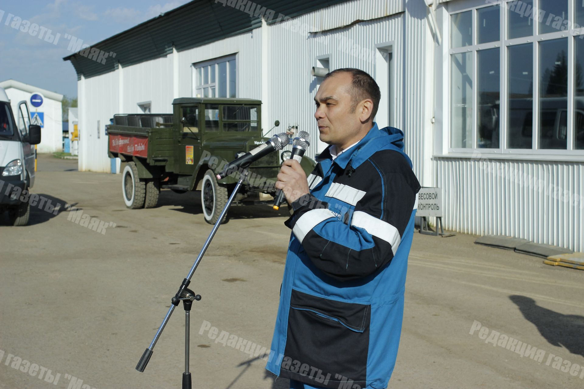 Азнакайда Машиналар парады булды