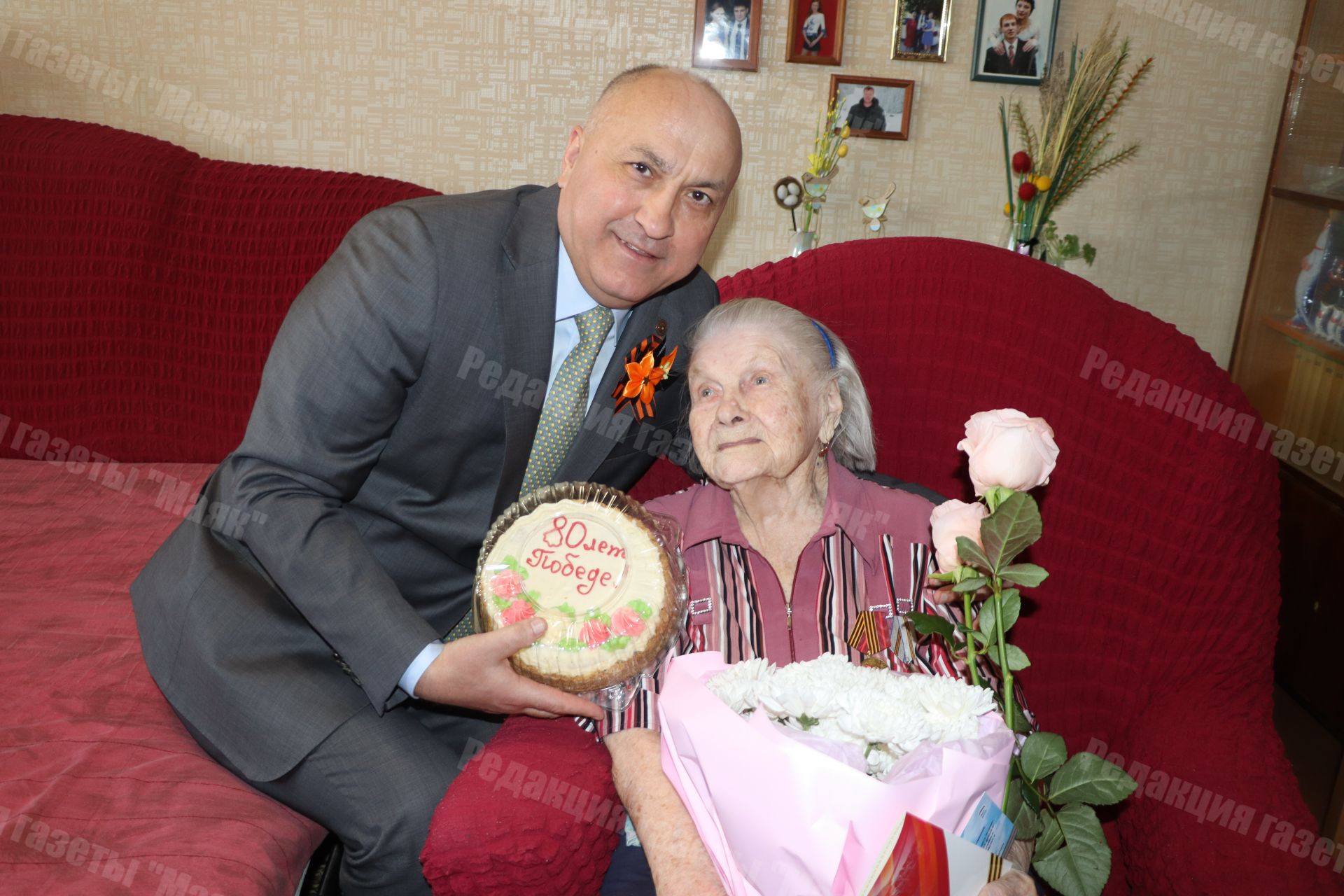 Глава Азнакаевского района поздравил тружениц тыла с Днем Победы