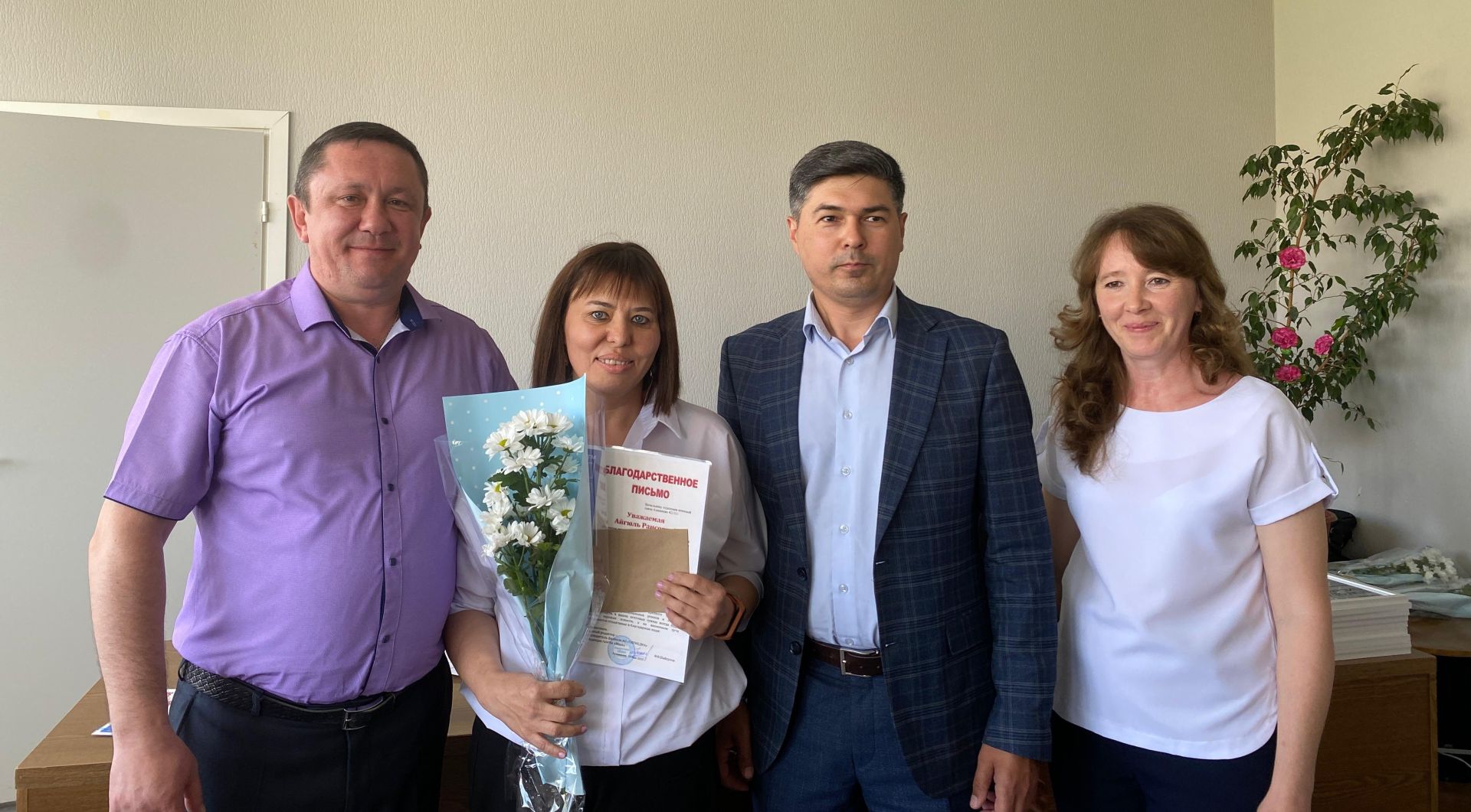 В Азнакаево чествовали лучших почтальонов