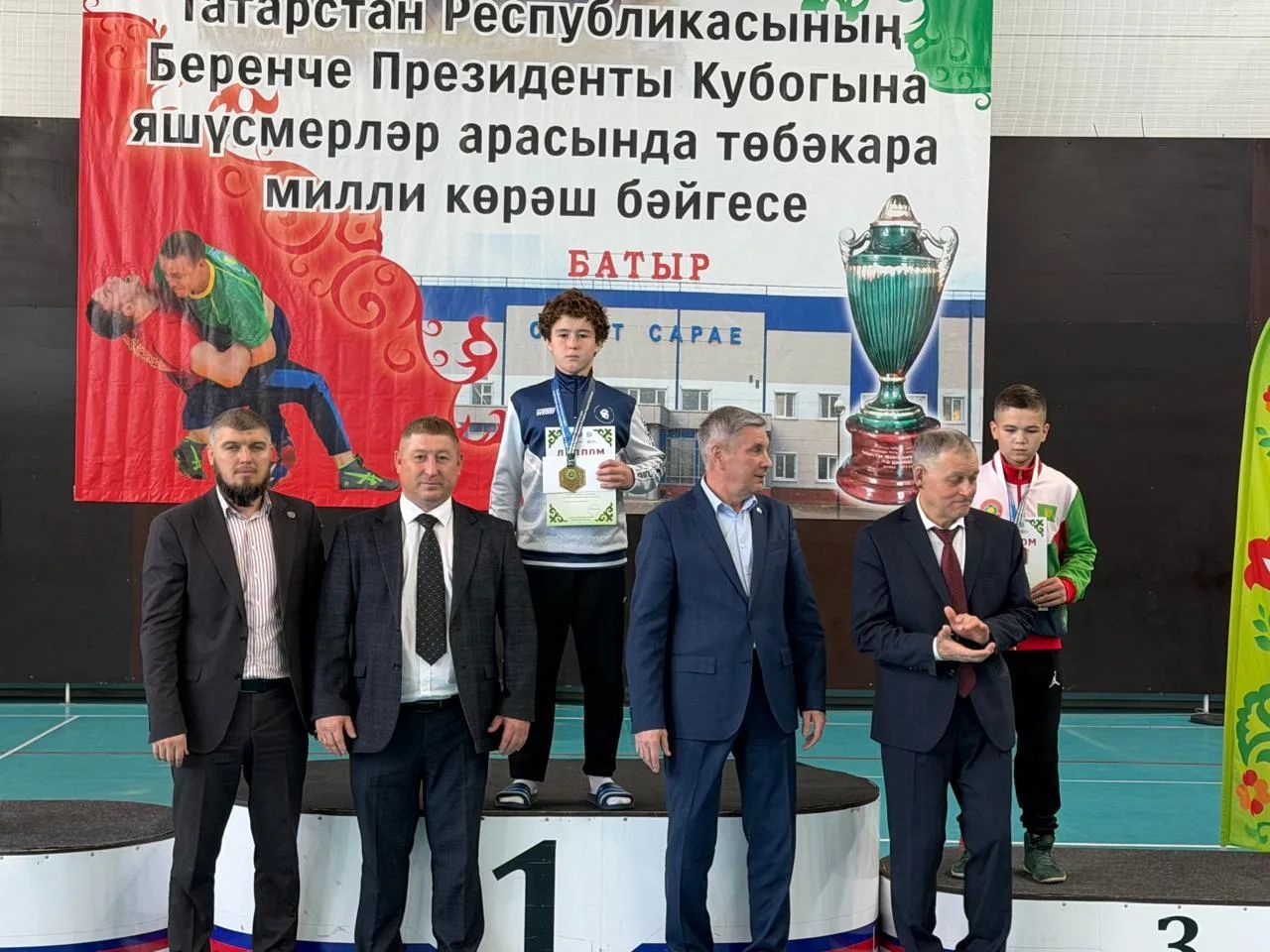 Азнакай көрәшчесе Рифат Миңнегалиев – республика ярышы җиңүчесе