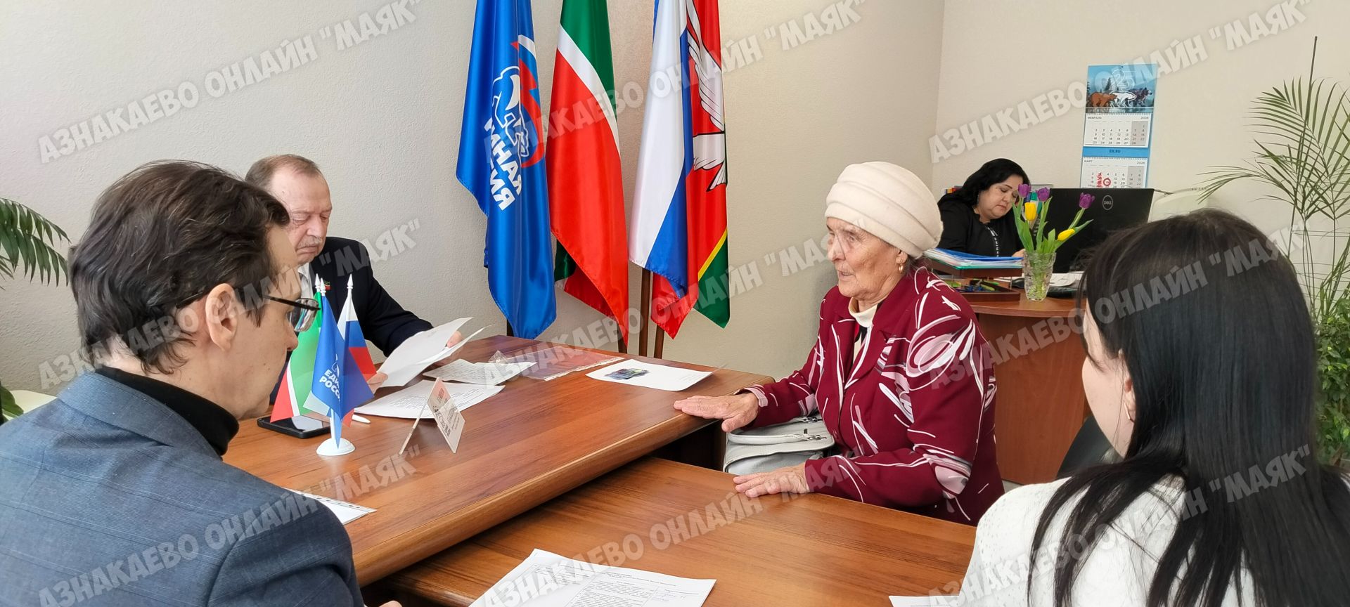 Депутат Госсовета РТ Назип Хазипов провел прием граждан в Азнакаевском районе