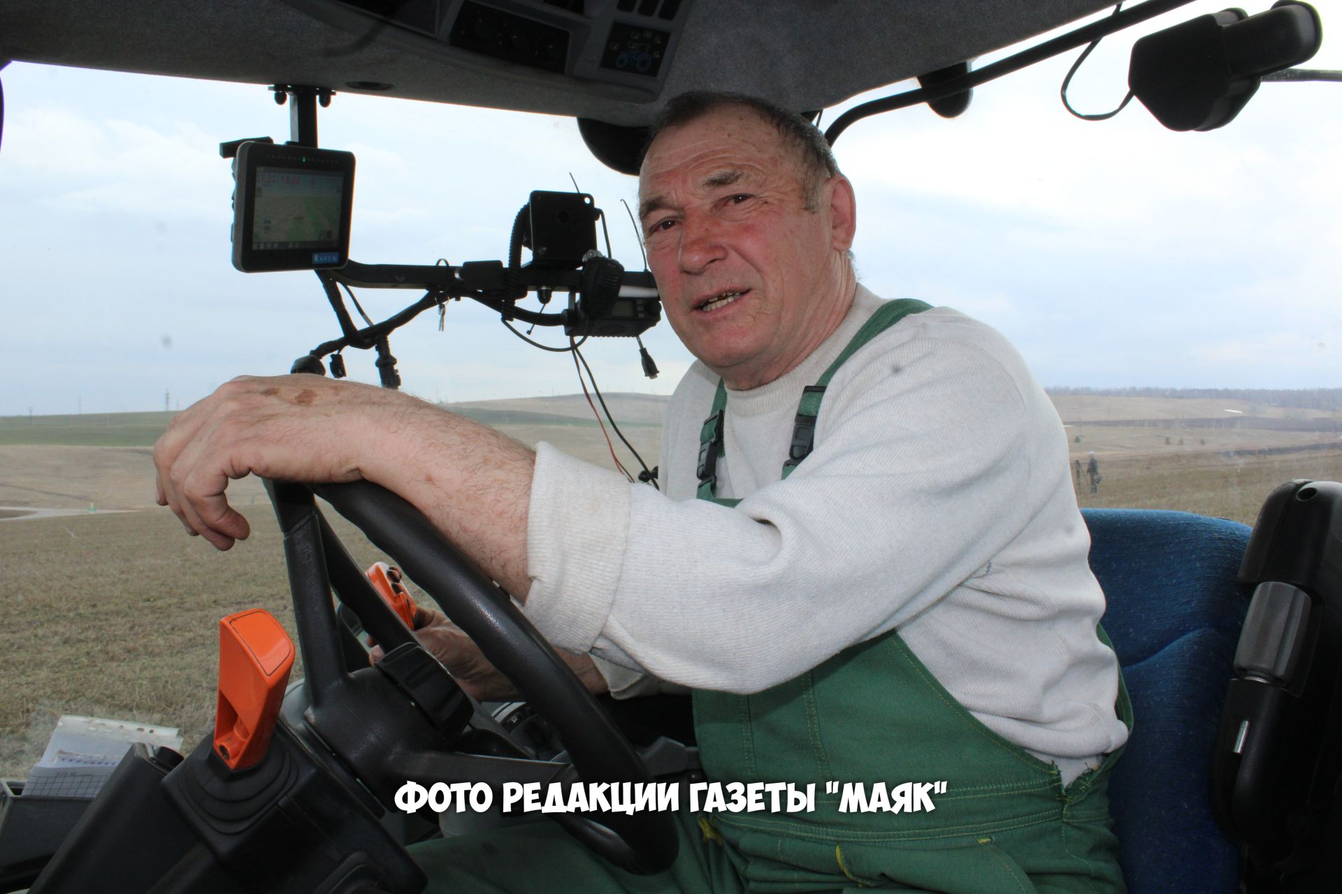 В Азнакаево кипит весенняя полевая работа