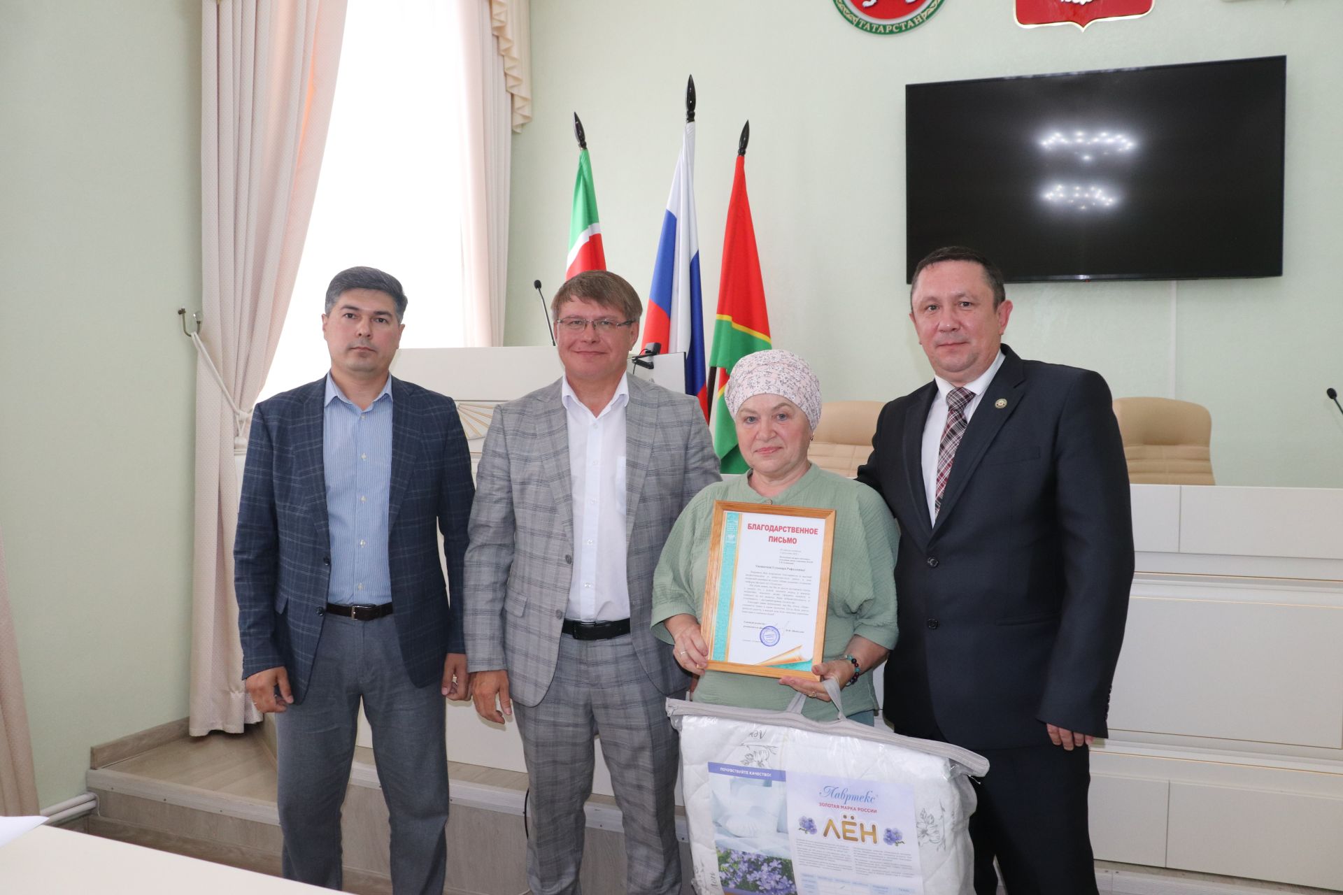 Азнакайда почта бүлекчәсе хезмәткәрләре белән очрашу узды