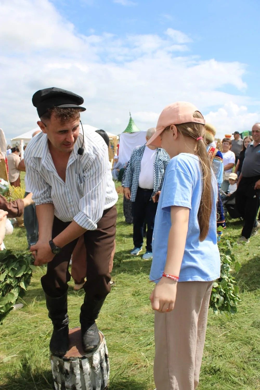 Азнакайда халыклар дуслыгы һәм милли моңнар бәйрәме - Чатыр тау җыены гөрләде