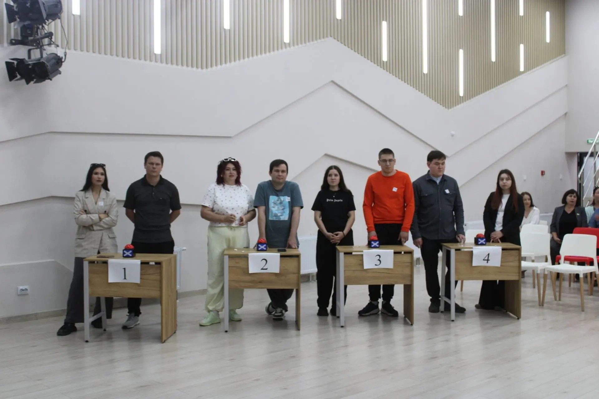 Мөһерсез мәхәббәт: Азнакайда яшьләр белән гаилә кыйммәтләре турында сөйләштеләр