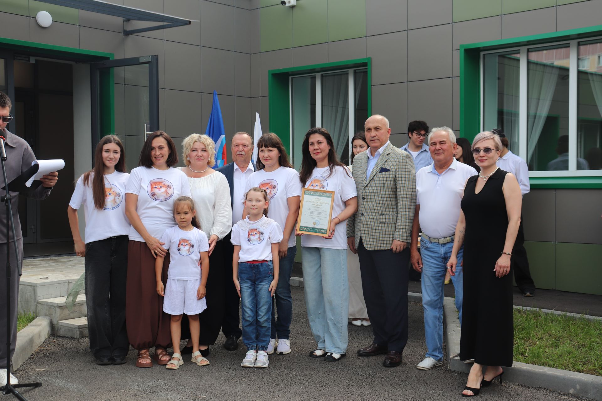 Волонтерлар. Азнакайда “Доброе Азнакаево”  шәфкатьлек үзәге ачылды