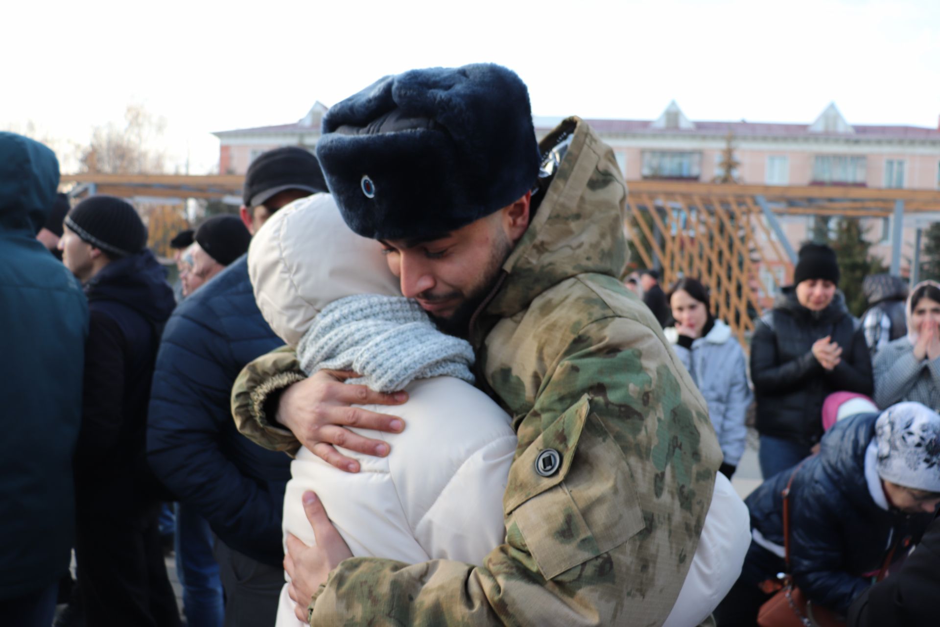 Азнакайда мобилизацияләнүчеләрне озаттылар