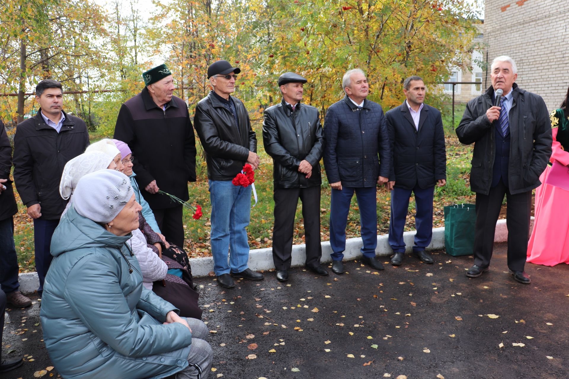 Татшуган авылында сугыш һәм хезмәт ветераны истәлегенә такта ачылды