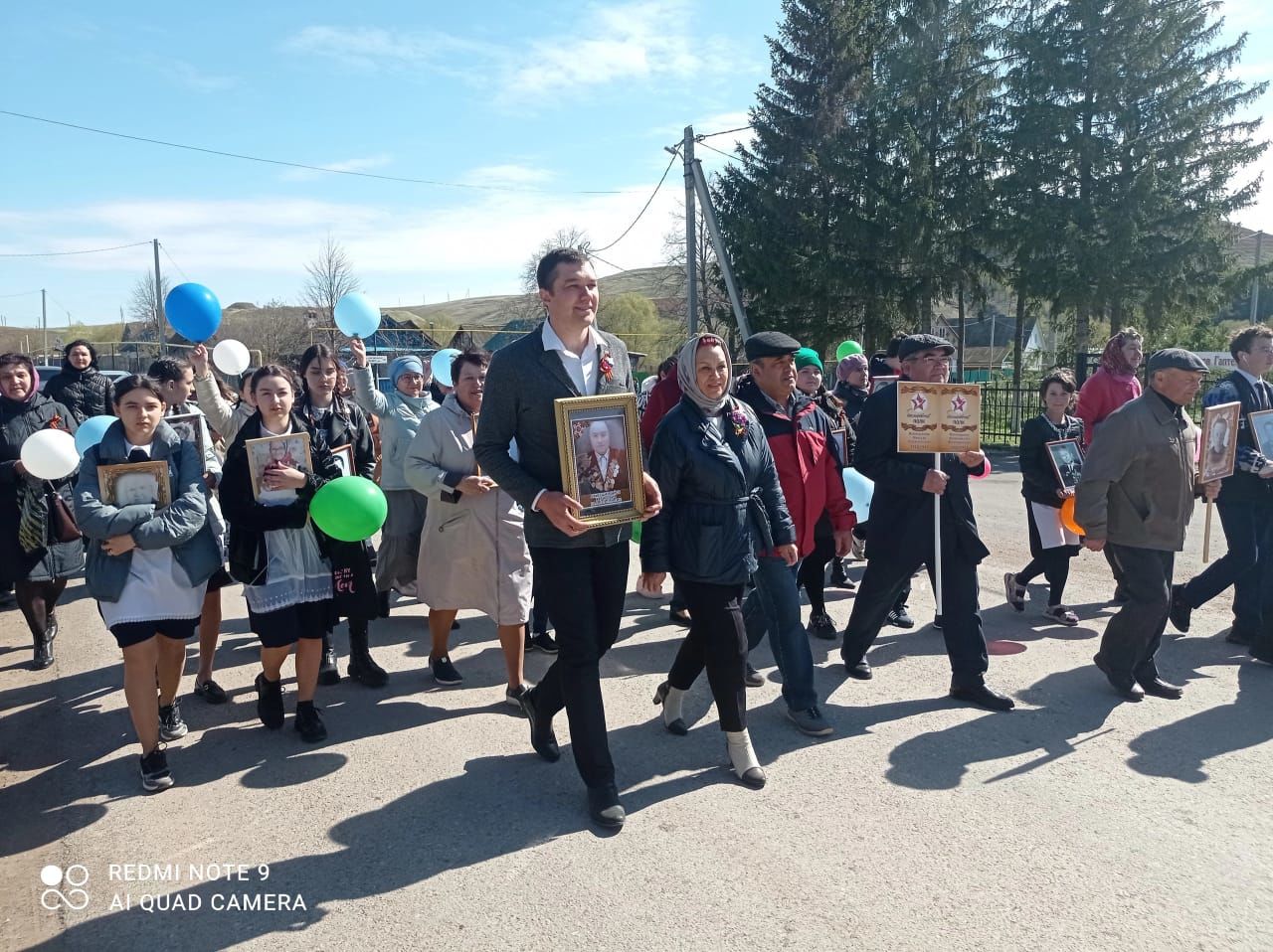 Мәлбагыш авылы урамнарыннан Үлемсез полк үтте 