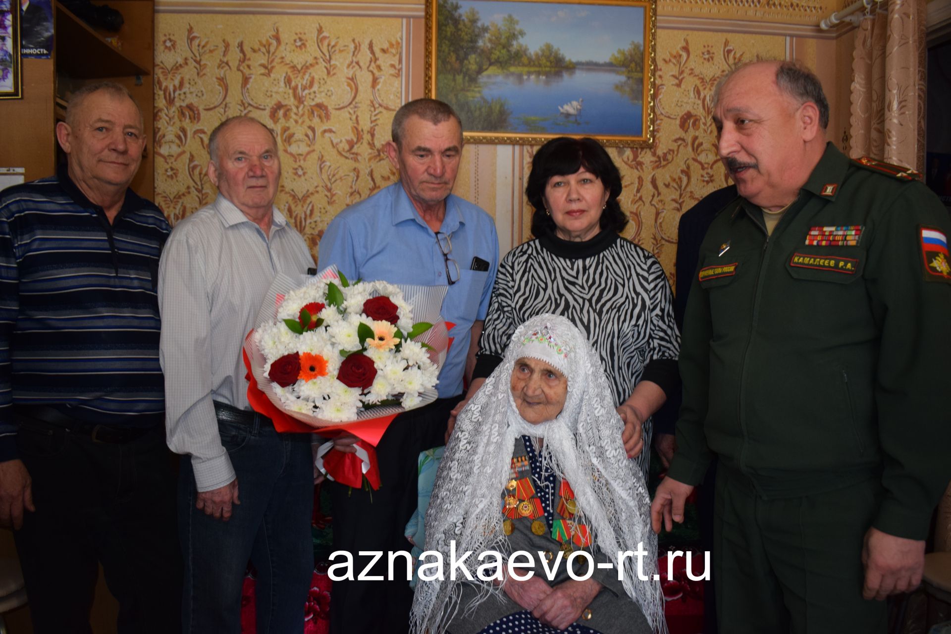 Азнакайда яшәүче сугыш ветераны Гыйльменур апа Җәләева 100 яшен билгеләп үтте