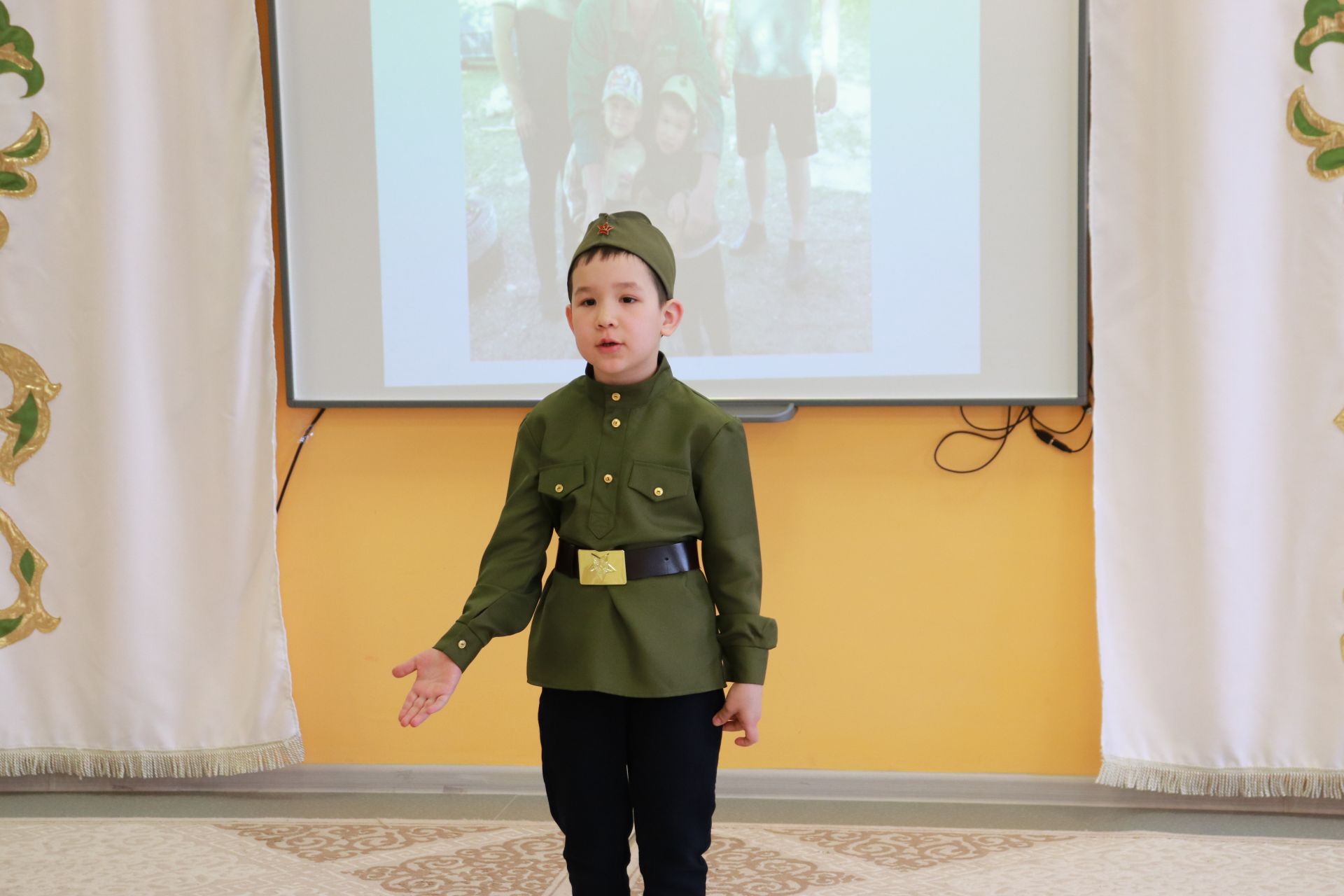 Азнакайның 21 нче “Сандугач” балалар бакчасы базасында “Татар малае, татар кызы” бәйгесе уза