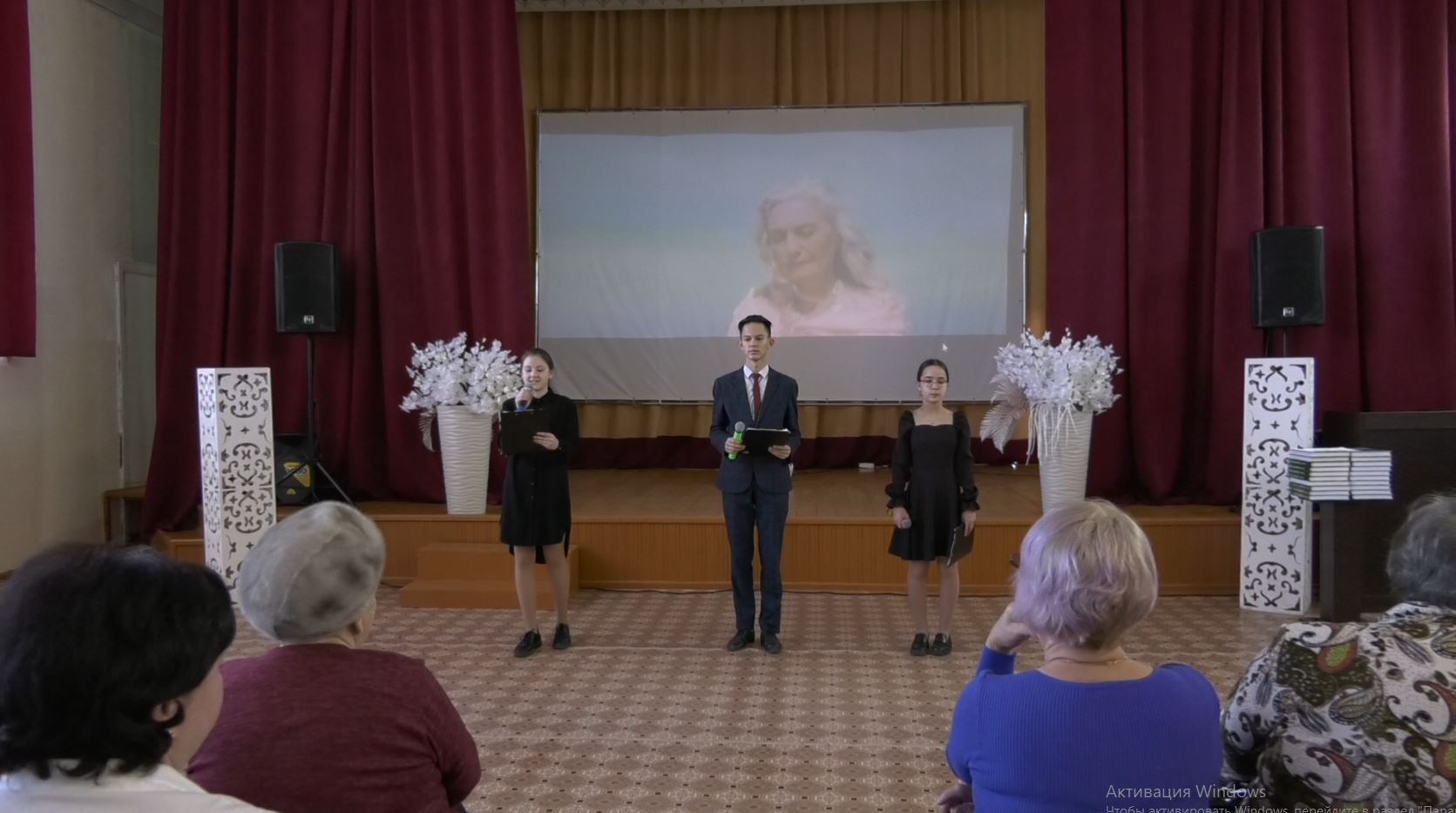 В Азнакаевской гимназии состоялось мероприятие посвящённое ко Дню матери