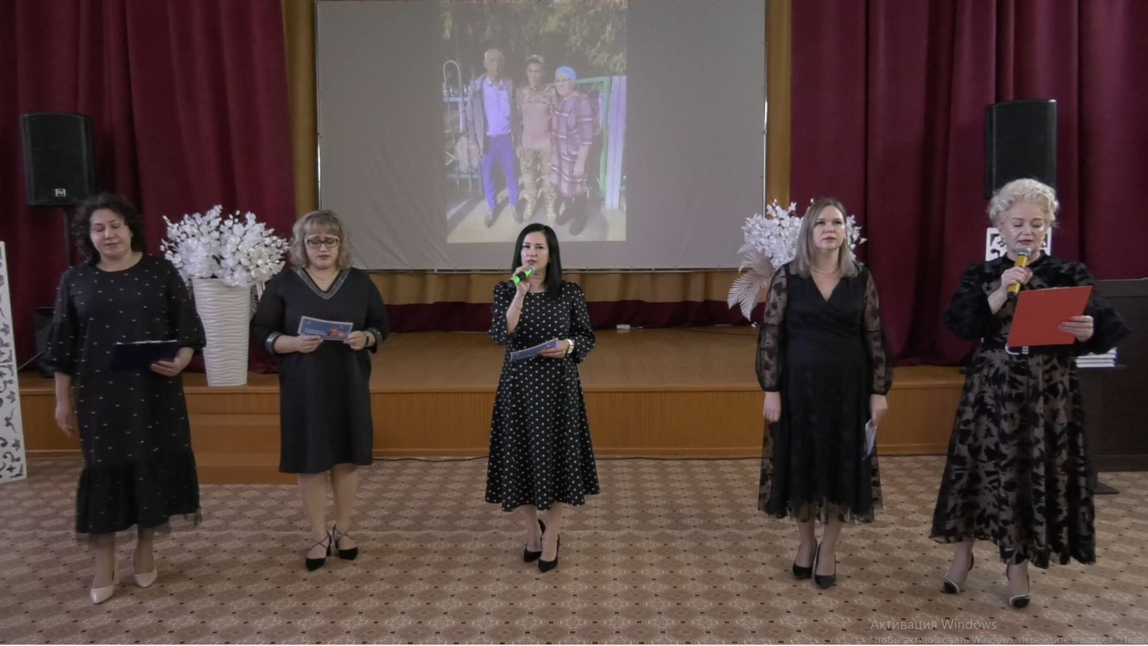 В Азнакаевской гимназии состоялось мероприятие посвящённое ко Дню матери