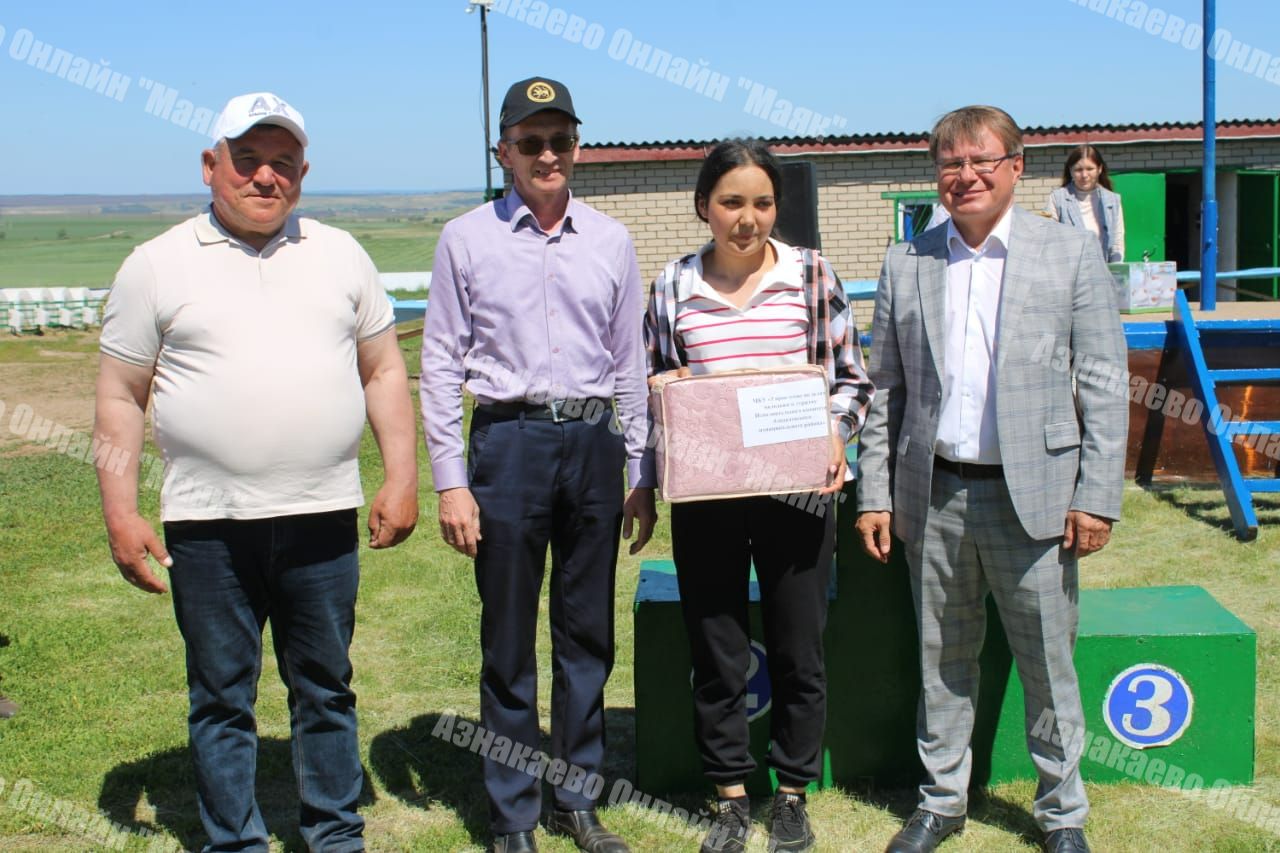 В Азнакаевском районе прошел конкурс доярок и технологов