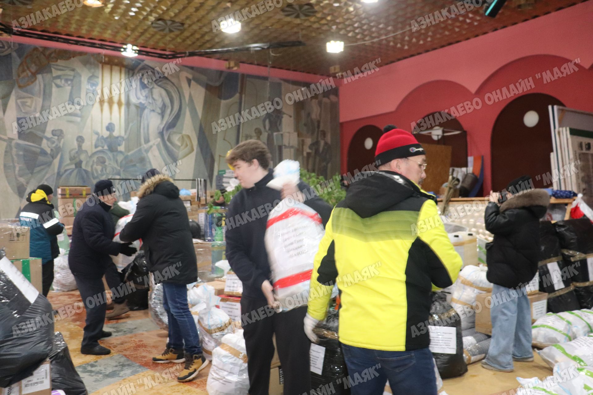 Из Азнакаево отправлена очередная партия гуманитарной помощи участникам СВО