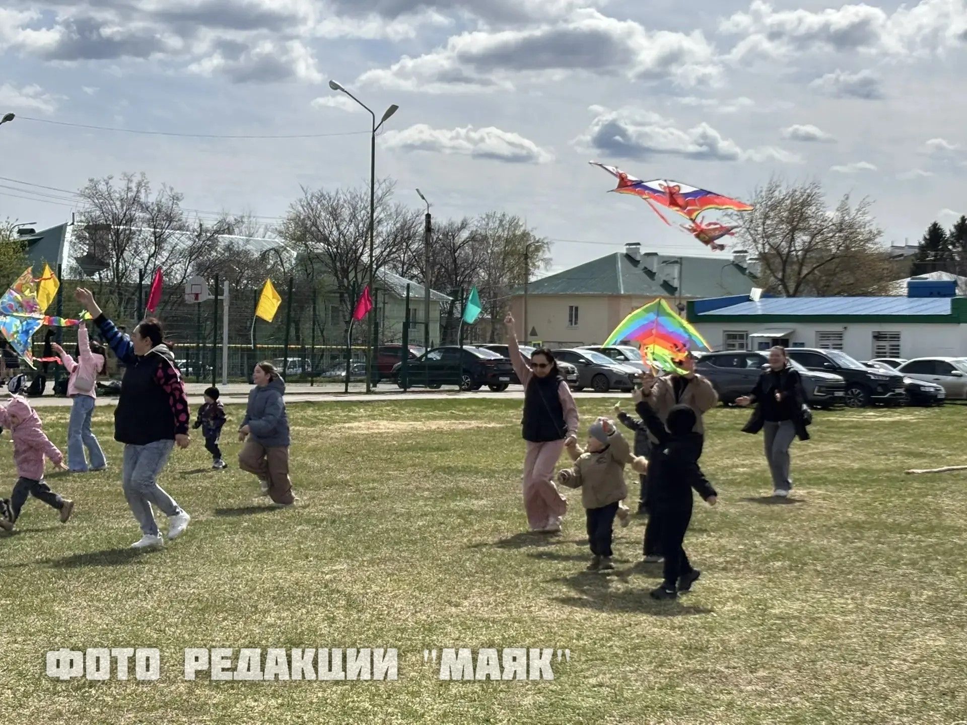 В Азнакаево широко отметили праздник Весны и Труда: концерт, игры и спортивные соревнования