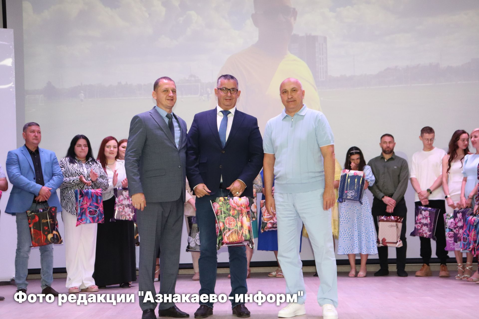 В Азнакаево чествовали медицинских работников