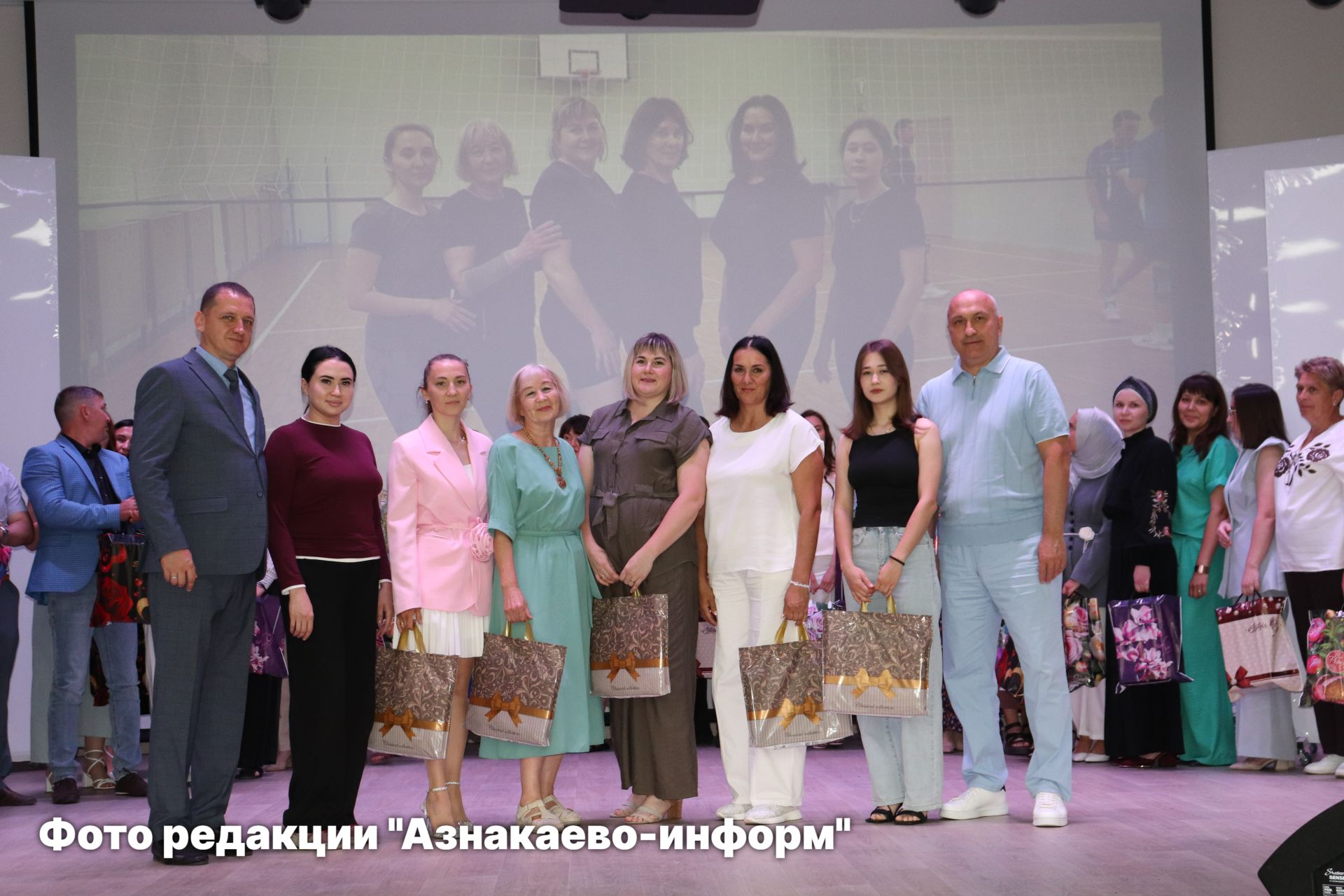 В Азнакаево чествовали медицинских работников