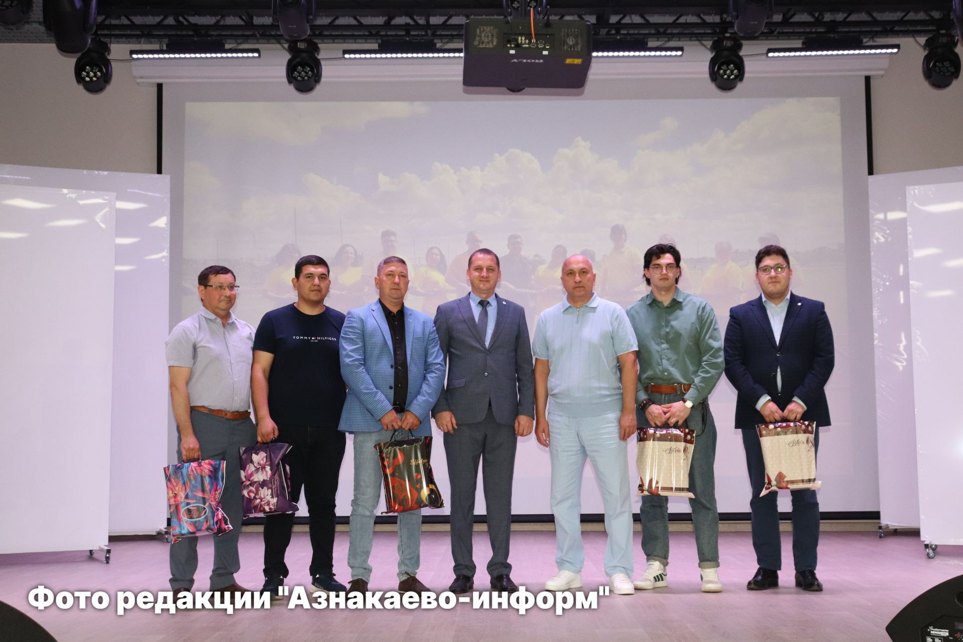 В Азнакаево чествовали медицинских работников