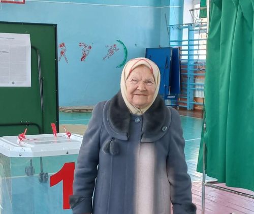 В Азнакаево не остаются в стороне от выборов и представители старшего поколения