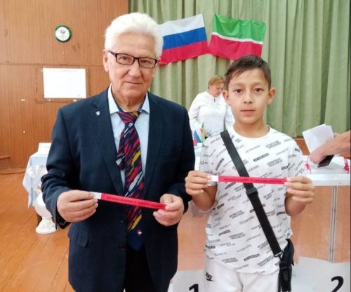Запастагы полковник сайлауларга оныгы белән килде