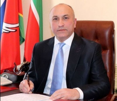 Район башлыгы азнакайлыларны Татарстан Республикасы Конституциясе көне белән котлады
