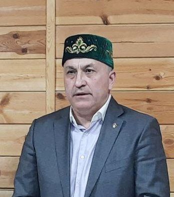Азнакай районы башлыгы мөселманнарны Ураза бәйрәме белән котлады