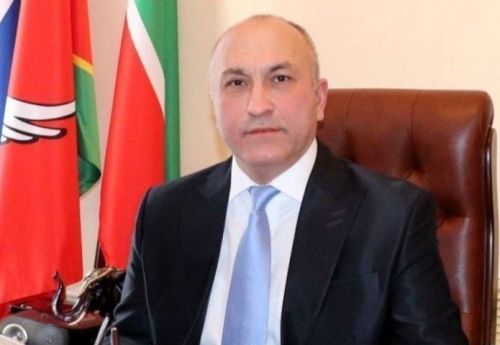 Район башлыгы чыгарылыш сыйныф укучыларын Соңгы кыңгырау бәйрәме белән котлады