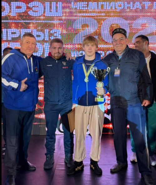 Азнакай көрәшчесе икенче тапкыр дөнья чемпионы булды