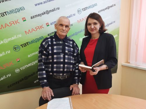 Азнакай пенсионеры туган ягы турында китап яза: Закир-Сани ыруының тарихы