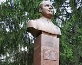 Николай Алексеевич Мальцевның истәлекле бюсты