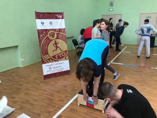 Азнакай студентлары ГТО нормативларын тапшыра