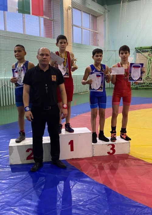 Азнакай спортчылары грек-рим көрәшендә медальләр яуладылар