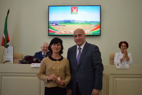 Азнакай район һәм шәһәр Советларының берләштерелгән утырышы узды