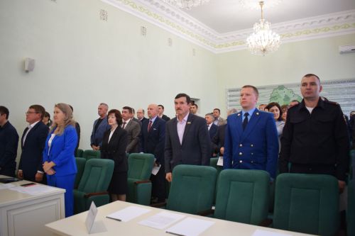 Азнакай район һәм шәһәр Советларының берләштерелгән утырышы узды