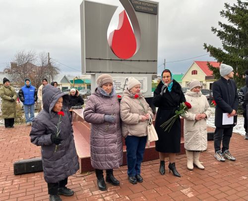 В День памяти жертв политических репрессий в Азнакаево состоялся митинг