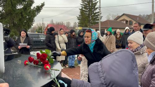 В День памяти жертв политических репрессий в Азнакаево состоялся митинг