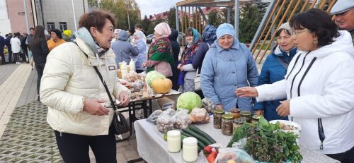 В Азнакаево прошла благотворительная ярмарка