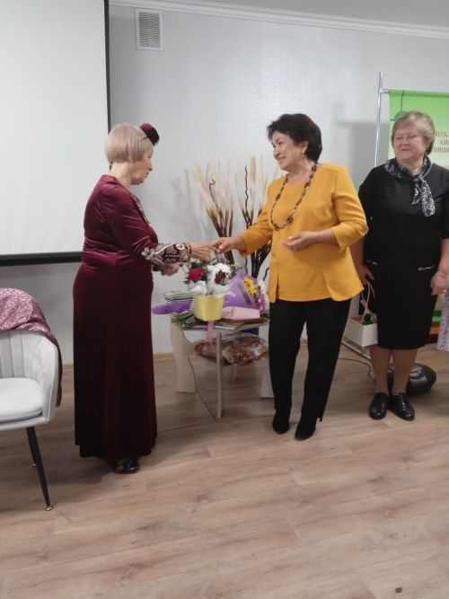 Иҗат чишмәсе челтерәп ага